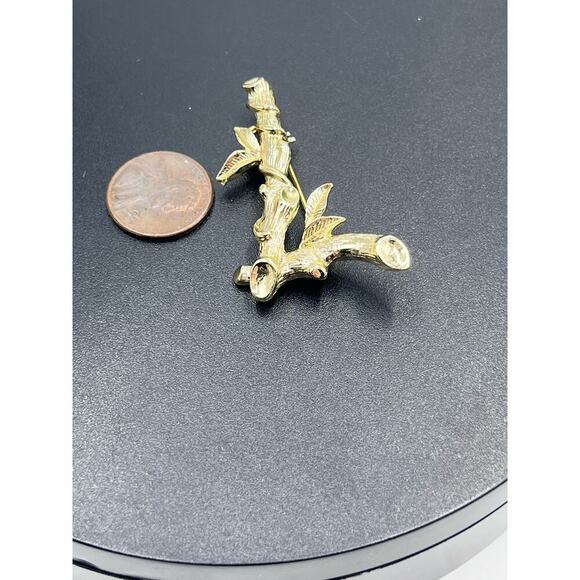Sarah Cov Vintage 1964 ABC Collection Gold
Tone Initial L Bamboo Branch Brooch - Picture 7 of 7